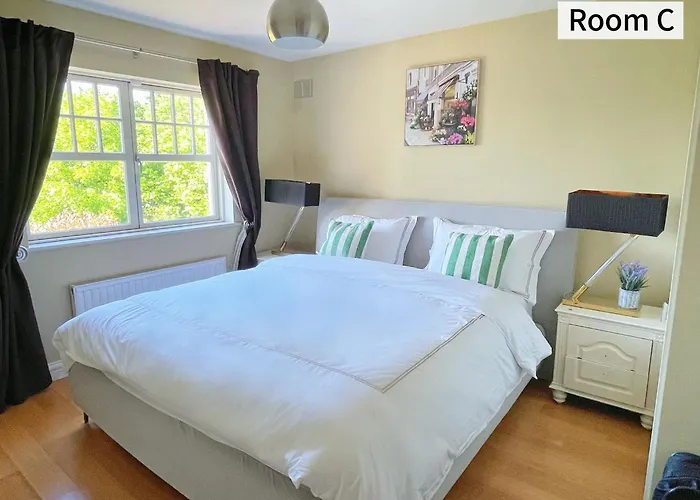 Peaceful With Garden & Creek - New Cozy * Дублин