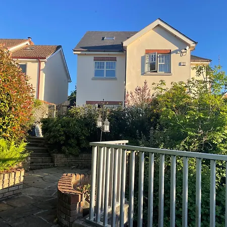 Peaceful With Garden & Creek - New Cozy * Dublin