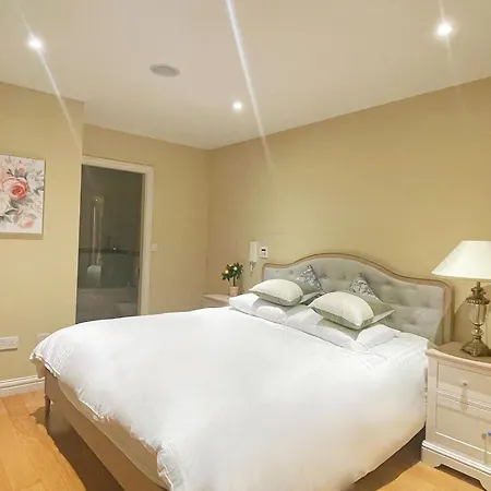 Accommodatie bij particulieren Peaceful With Garden & Creek - New Cozy Dublin